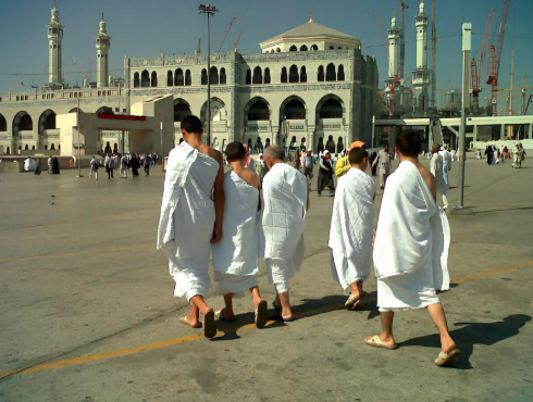 How to Choose the Best 4-Star Hotel for Your Umrah Journey?