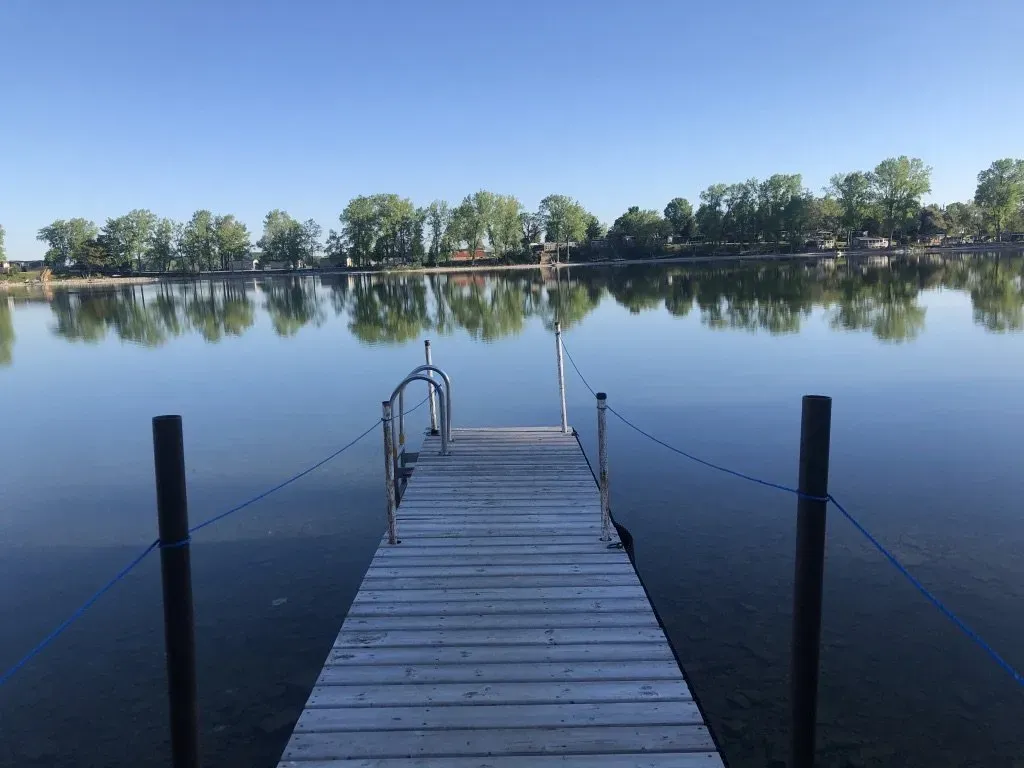 Tips for Booking a Cottage Near Sandbanks Without Hassle